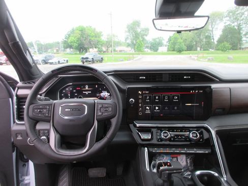 New 2026 GMC Sierra 1500 Denali Ultimate AWD/4WD image 17
