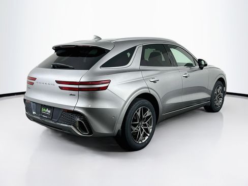 Used 2022 Genesis GV70 2.5T w/ Advanced Package AWD/4WD image 9