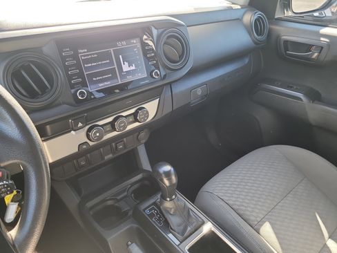 Used 2022 Toyota Tacoma SR image 20