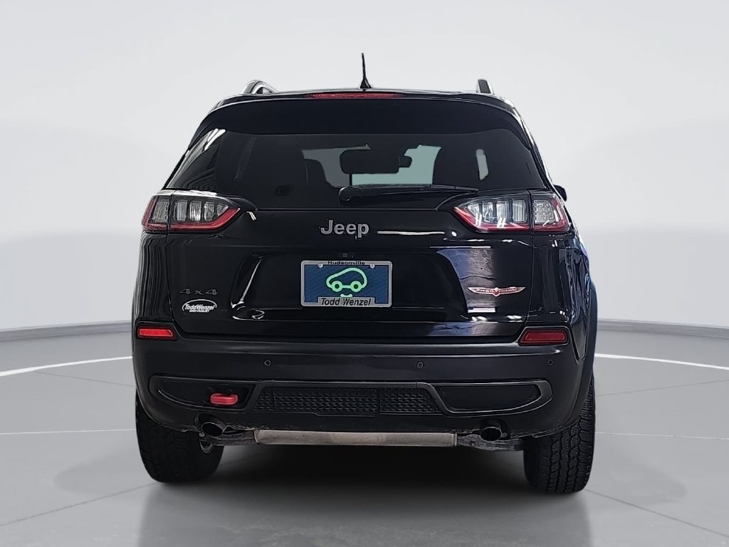 Used 2019 Jeep Cherokee Trailhawk AWD/4WD image 5