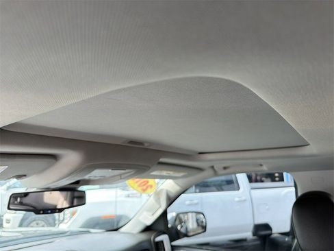 Used 2018 GMC Sierra 1500 SLT image 14