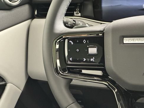 New 2026 Land Rover Range Rover Evoque S image 15