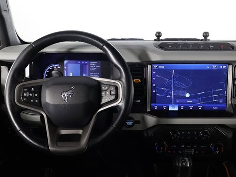 Used 2022 Ford Bronco Badlands image 30