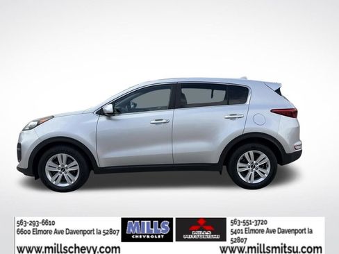 Used 2018 Kia Sportage LX FWD image 2