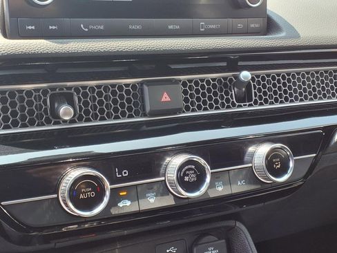 Used 2023 Honda Civic Sport image 15