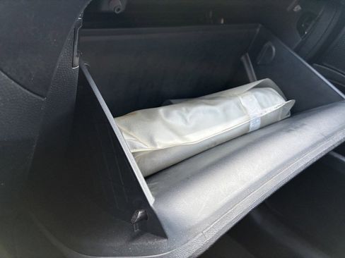 Used 2012 Hyundai Tucson GL image 12