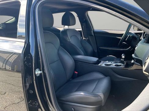 Used 2023 Kia Stinger GT-Line w/ Sun & Sound Package RWD image 25