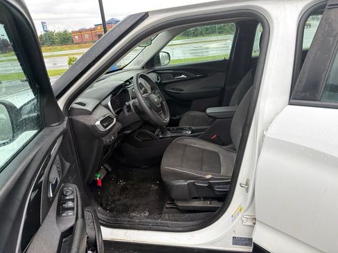 Used 2021 Chevrolet TrailBlazer LS FWD image 6