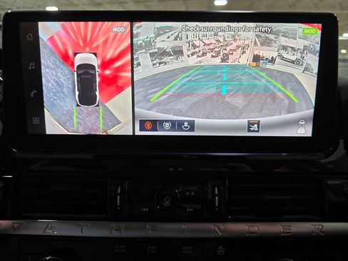 New 2026 Nissan Pathfinder Platinum image 26