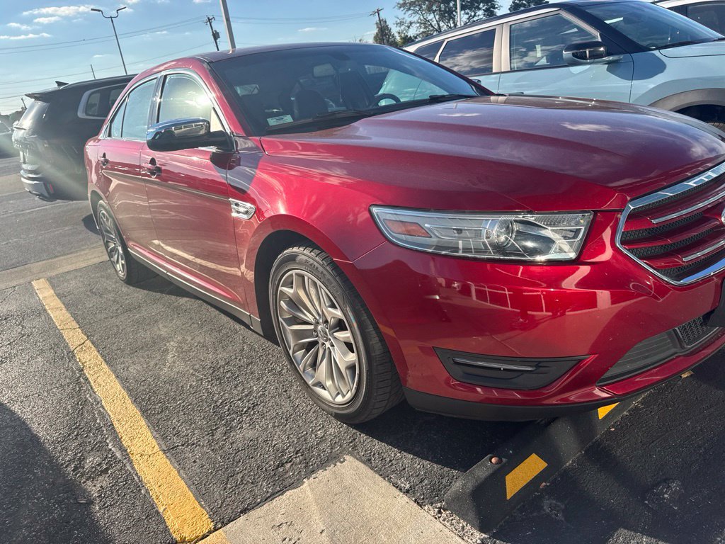 Used 2013 Ford Taurus Limited FWD image 2