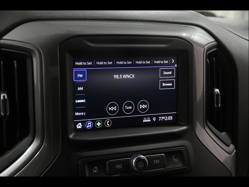 Used 2021 Chevrolet Silverado 1500 Custom Trail Boss w/ LPO, Dark Essentials Package AWD/4WD image 10