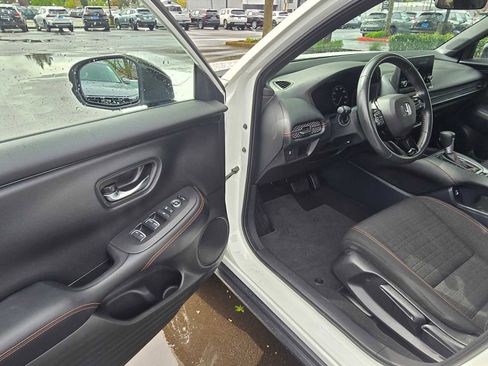 Used 2023 Honda HR-V Sport image 19