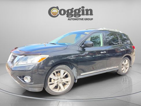 Used 2015 Nissan Pathfinder Platinum FWD image 1