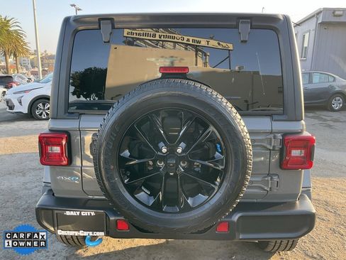 Used 2022 Jeep Wrangler Unlimited Sahara w/ Cold Weather Group image 4