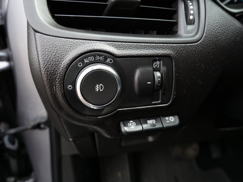 Used 2020 Buick Envision Premium w/ Driver Confidence Package AWD/4WD image 20