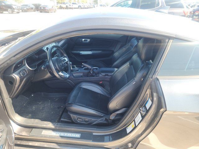 Used 2020 Ford Mustang GT Premium w/ GT Performance Package RWD image 5