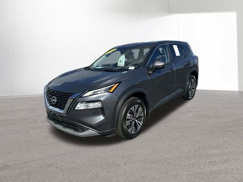 Certified 2022 Nissan Rogue SV image 2