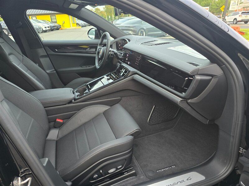 Used 2026 Porsche Panamera 4 AWD/4WD image 18