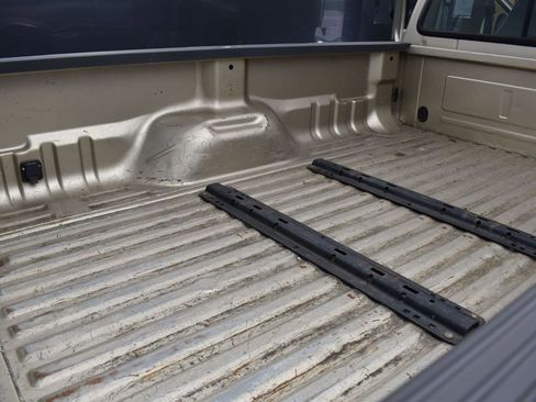 Used 2000 Ford F250 Lariat image 27