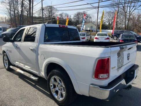 Used 2017 RAM 1500 Laramie w/ Convenience Group image 9