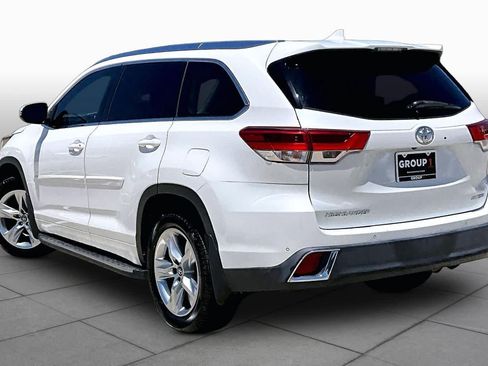 Used 2018 Toyota Highlander Limited FWD image 12