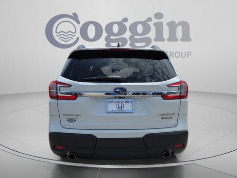 Used 2023 Subaru Ascent Touring AWD/4WD image 4