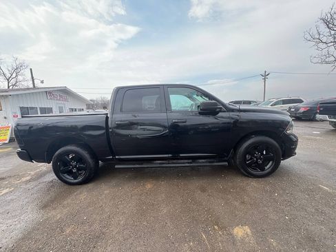Used 2015 RAM 1500 Express AWD/4WD image 4