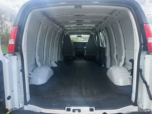 New 2025 Chevrolet Express 3500 Extended w/ Driver Convenience Package image 11