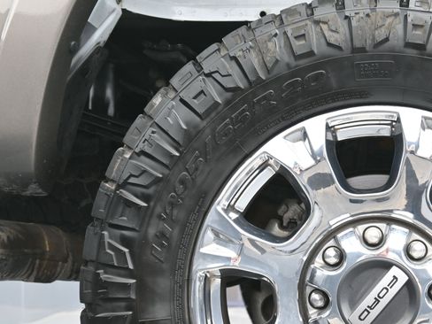 Used 2022 Ford F250 Lariat w/ Lariat Ultimate Package image 44