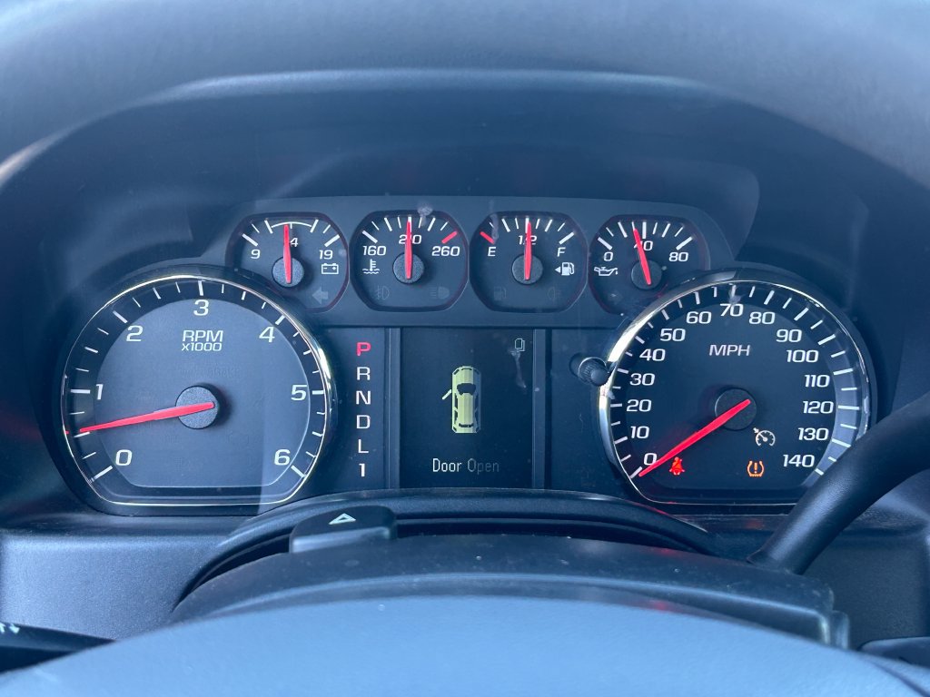 Used 2018 Chevrolet Silverado 2500 W/T AWD/4WD image 18