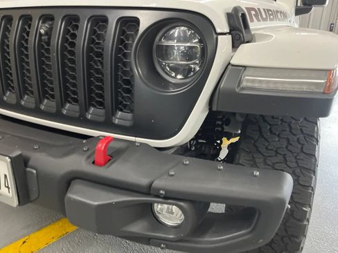 Used 2022 Jeep Wrangler Unlimited Rubicon w/ Steel Bumper Group AWD/4WD image 6