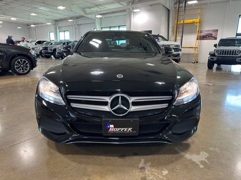 Used 2018 Mercedes-Benz C 300 Sedan image 2