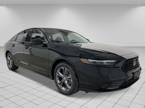 New 2025 Honda Accord EX-L image 9
