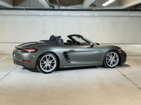 Certified 2025 Porsche 718 Boxster RWD image 9