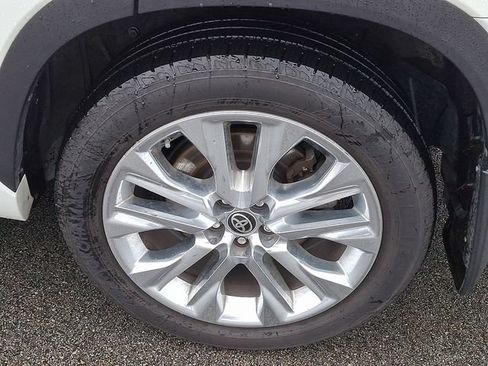 Used 2020 Toyota Highlander Limited AWD/4WD image 31