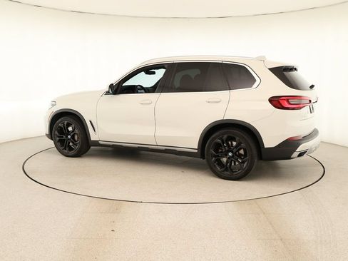 Used 2022 BMW X5 sDrive40i w/ Premium Package RWD image 3