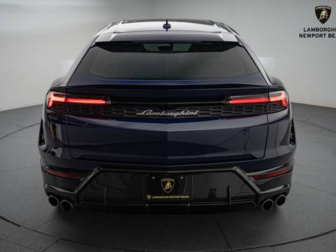 Used 2025 Lamborghini Urus SE image 15