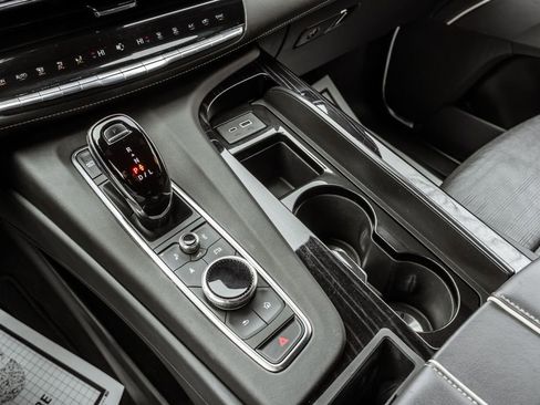 Used 2022 Cadillac Escalade Sport w/ Touring Package image 22