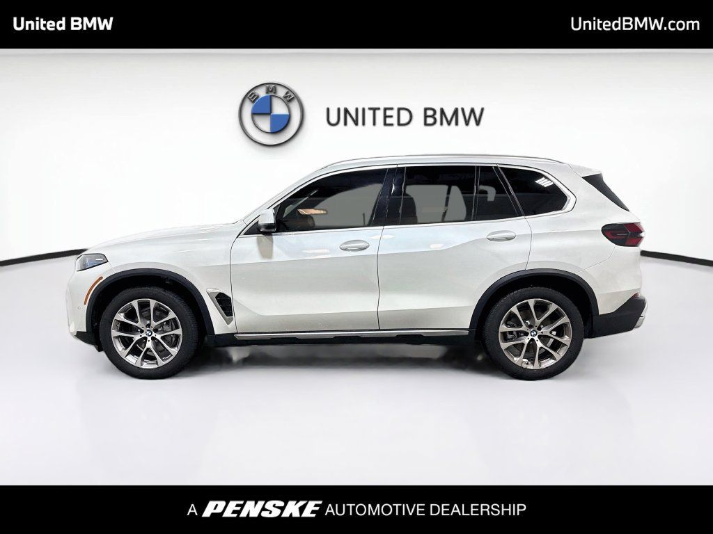 Certified 2024 BMW X5 xDrive40i w/ Premium Package AWD/4WD image 8