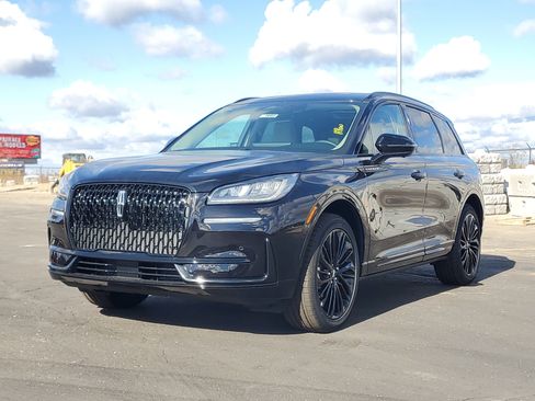 New 2026 Lincoln Corsair Premiere image 2