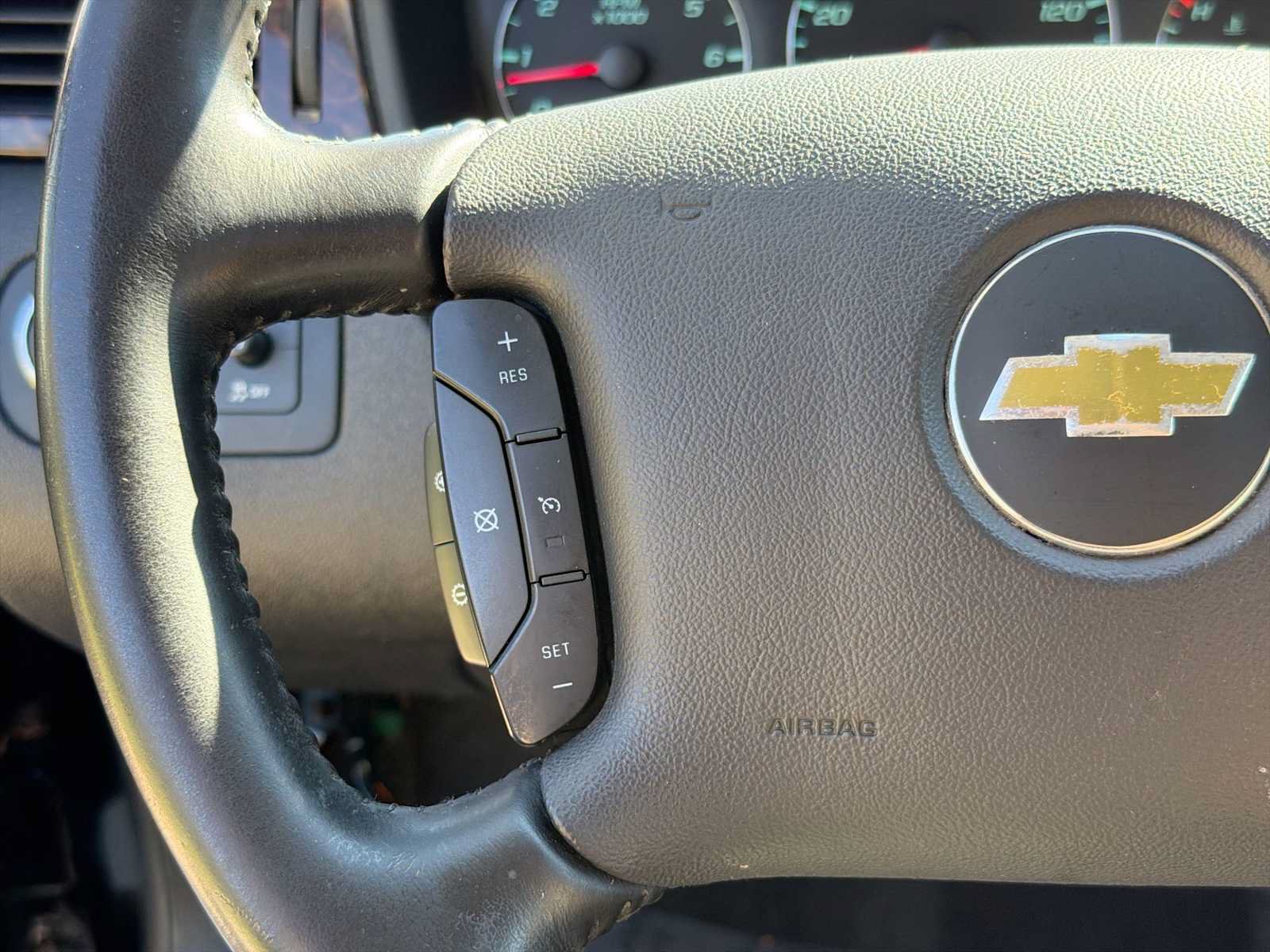 Used 2013 Chevrolet Impala LTZ FWD image 21