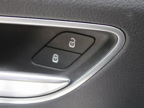 Used 2024 Mercedes-Benz GLE 350 4MATIC image 21