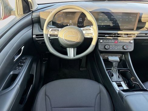 New 2025 Hyundai Tucson SE image 20