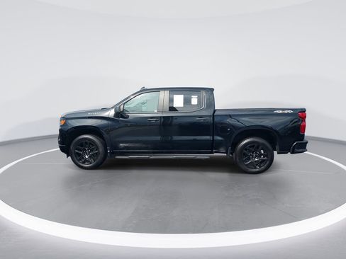 Used 2024 Chevrolet Silverado 1500 Custom image 5