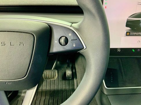 Used 2026 Tesla Model Y Long Range image 23