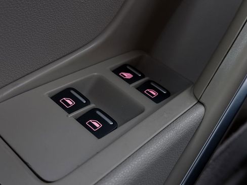 Used 2016 Volkswagen Beetle 1.8T S image 44