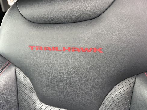 Used 2018 Jeep Compass Trailhawk w/ Leather Interior Group image 17