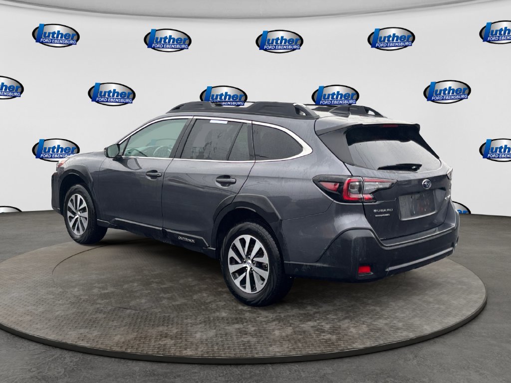 Used 2025 Subaru Outback Premium AWD/4WD image 3