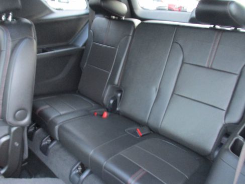Certified 2023 Chevrolet Traverse RS image 14