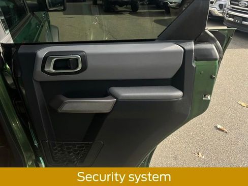 Certified 2022 Ford Bronco Black Diamond image 21